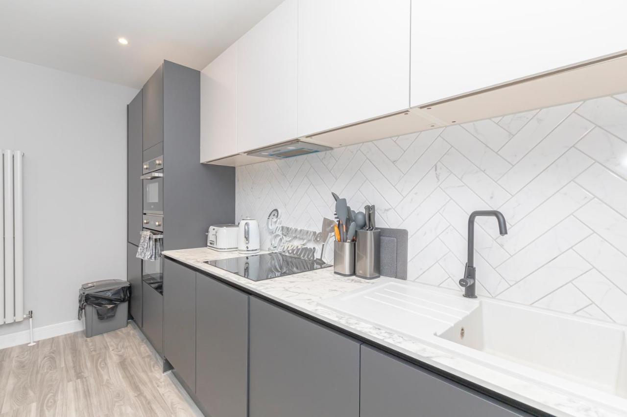 Flash Sales Offer - Any Week Day No Minimum Night Restrictions Brighton City Centre Seafront 1 Bedroom Flat Bn133Duk02 Екстер'єр фото